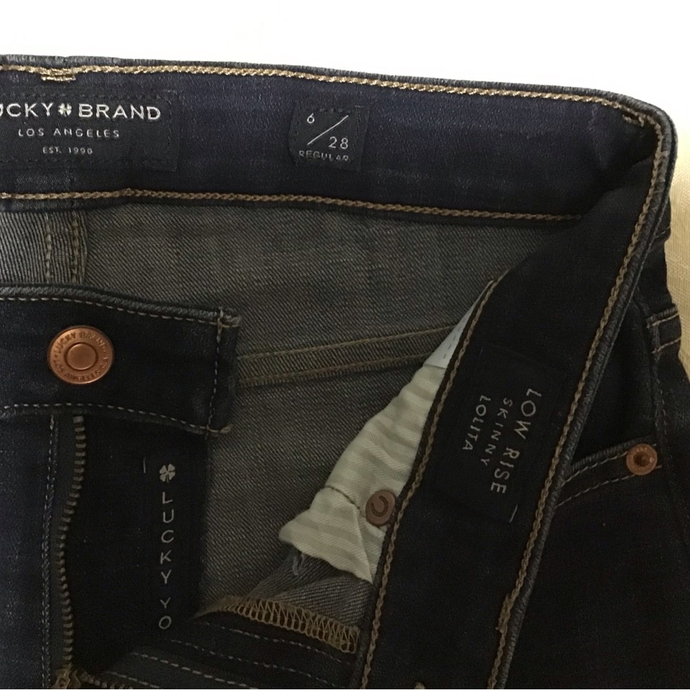 Lucky Brand Low Rise Skinny Lolita Size 6/28. Barely worn.